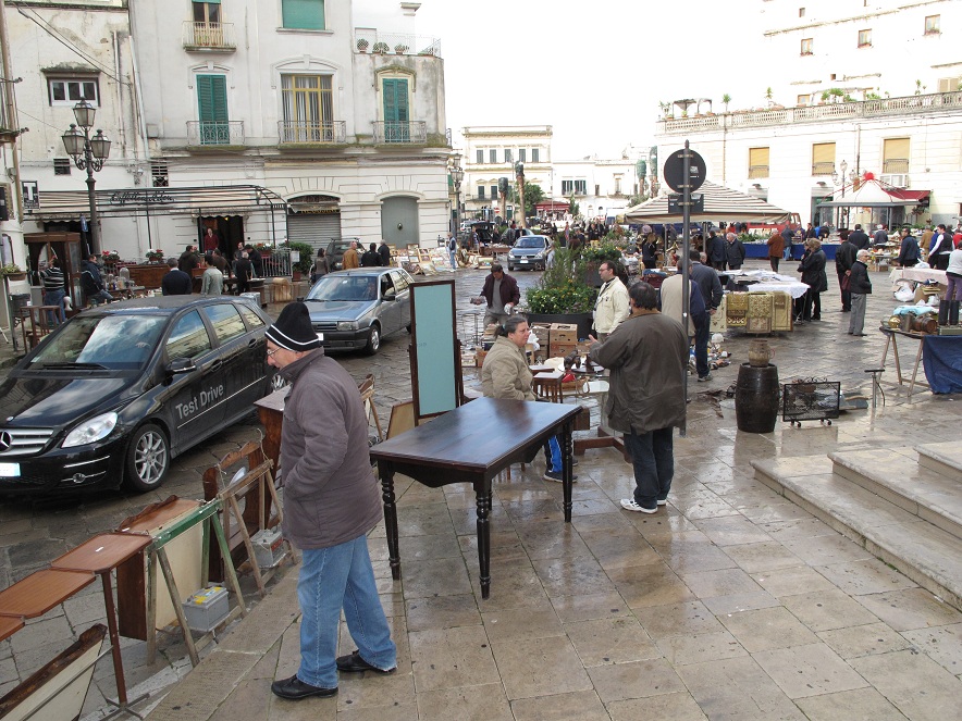 Riportare il mercato settimanale nelle Piazze Alighieri e San Pietro